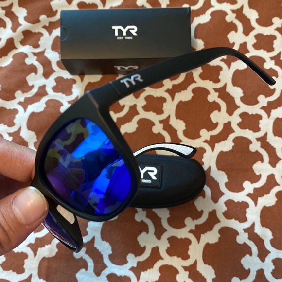 Carolita HTS by TYR - Picture 2 of 8